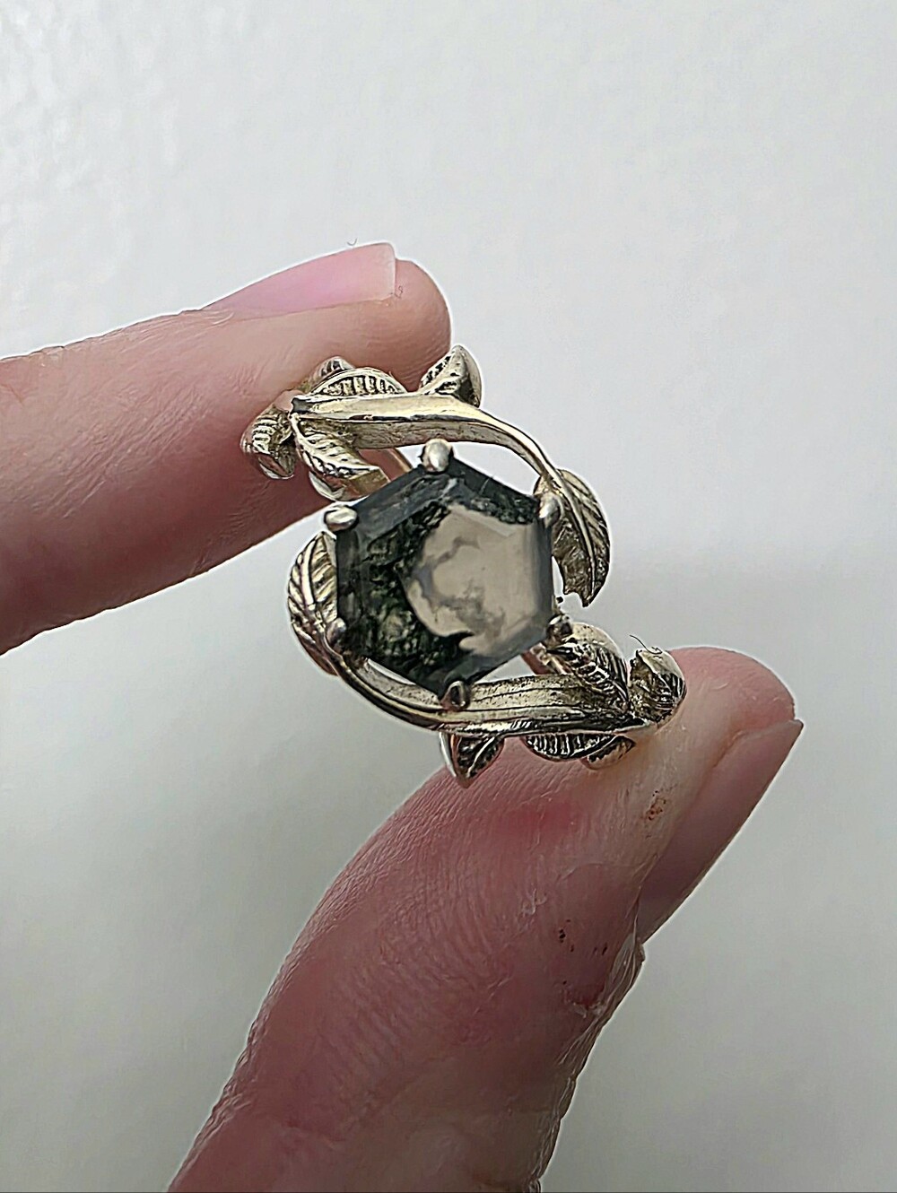 Sterling Silver Moss Agate Hexagon Cut Leaf Detail Ring Size 9.5 - Picture 2 of 5